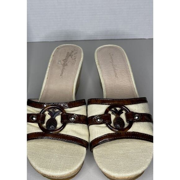 Tommy Bahama Womens 9 Tan pineapple Wedge Sandal Beige Brown Cork Beach Vacation - Picture 2 of 10